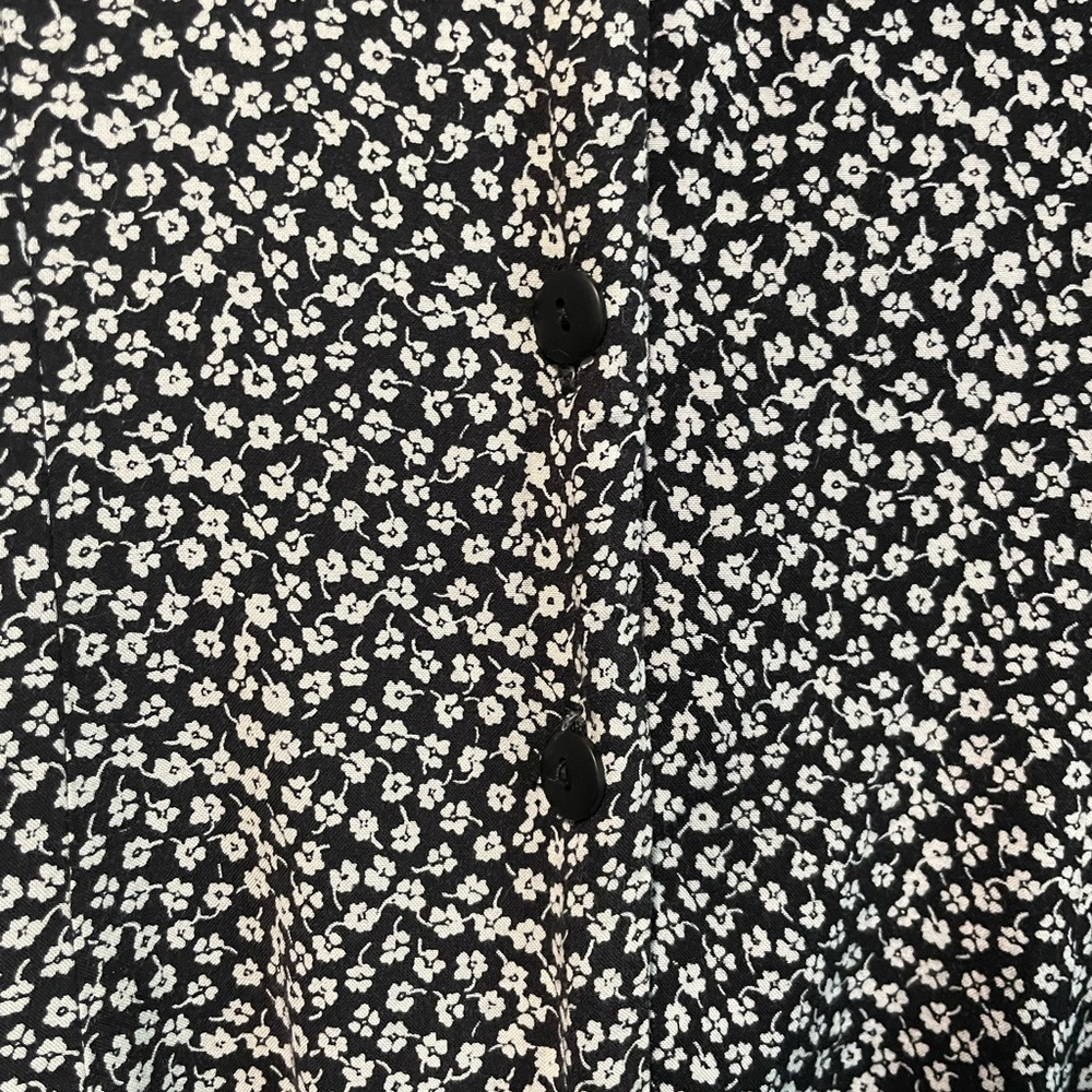 Vintage V-Neck Long-Sleeve Floral Print Dress - Picture 6 of 9